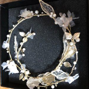 Tadashi Shoji Head Piece